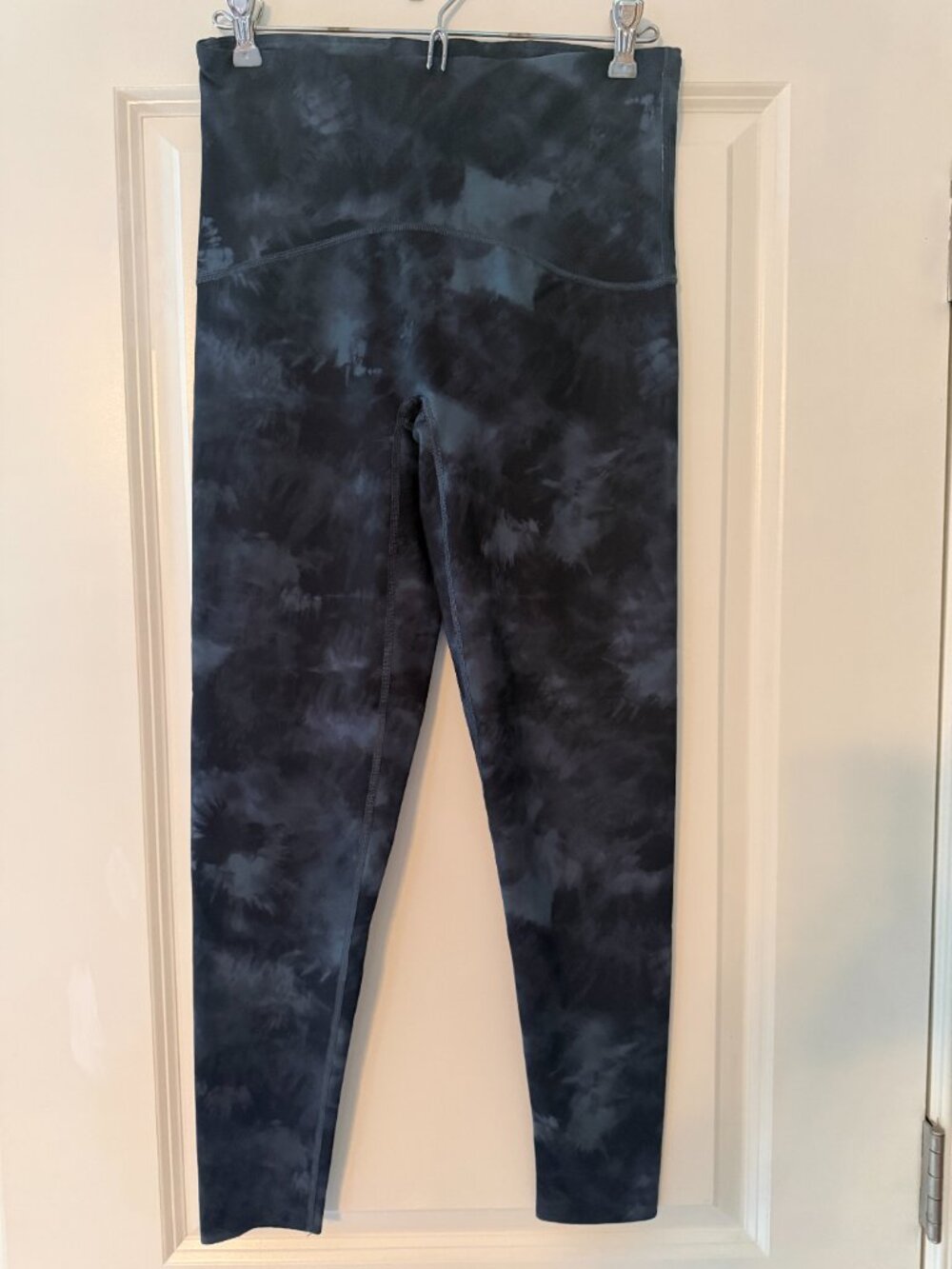 PAIR of SPANX Booty Boost Camo Leggings | High Waisted Shaping | Size LG - Picture 6 of 9